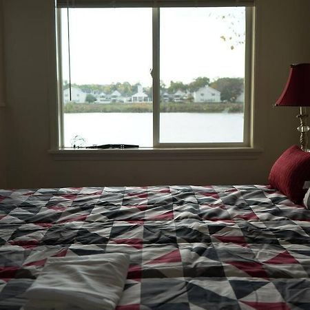 Queen Bed Beautiful Sunset W River View Fast Wifi Apartman Troy Kültér fotó